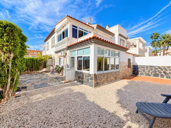 3-bedroom Villa In Orihuela, Spain (105 M²)