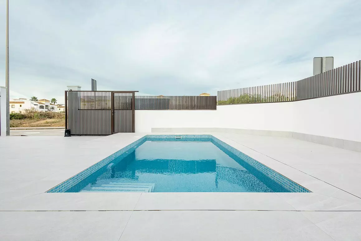 2-bedroom Villa In Orihuela, Spain (73 M²)