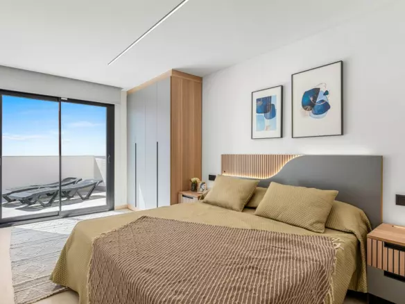 3-bedroom Apartment In Guardamar Del Segura, Spain (82 M²)