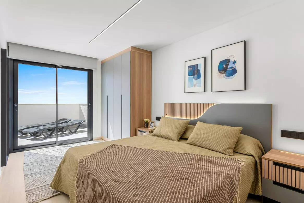 3-bedroom Apartment In Guardamar Del Segura, Spain (82 M²)