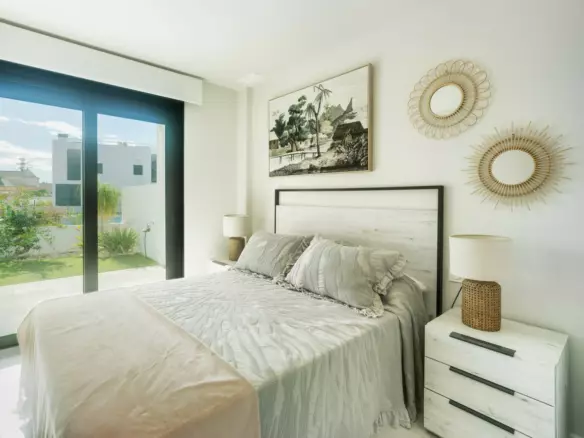 3-bedroom Apartment In Pilar De La Horadada, Spain (102 M²)