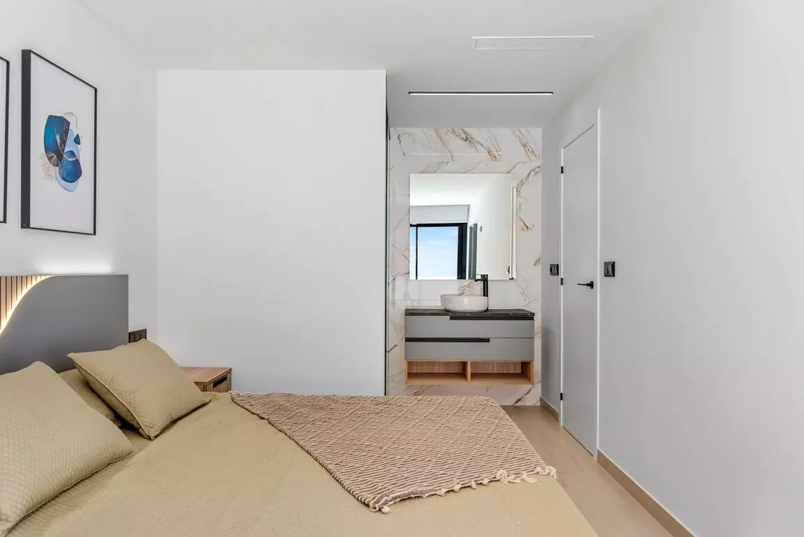 2-bedroom Apartment In Guardamar Del Segura, Spain (64 M²)