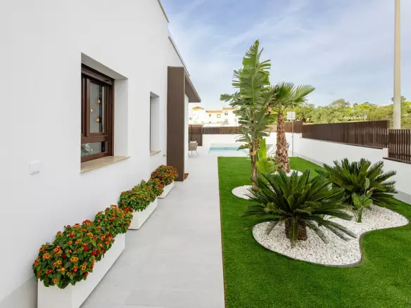 2-bedroom Villa In Orihuela, Spain (73 M²)