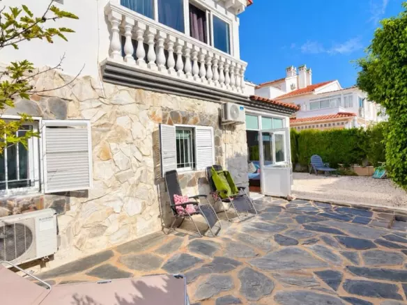 3-bedroom Villa In Orihuela, Spain (105 M²)