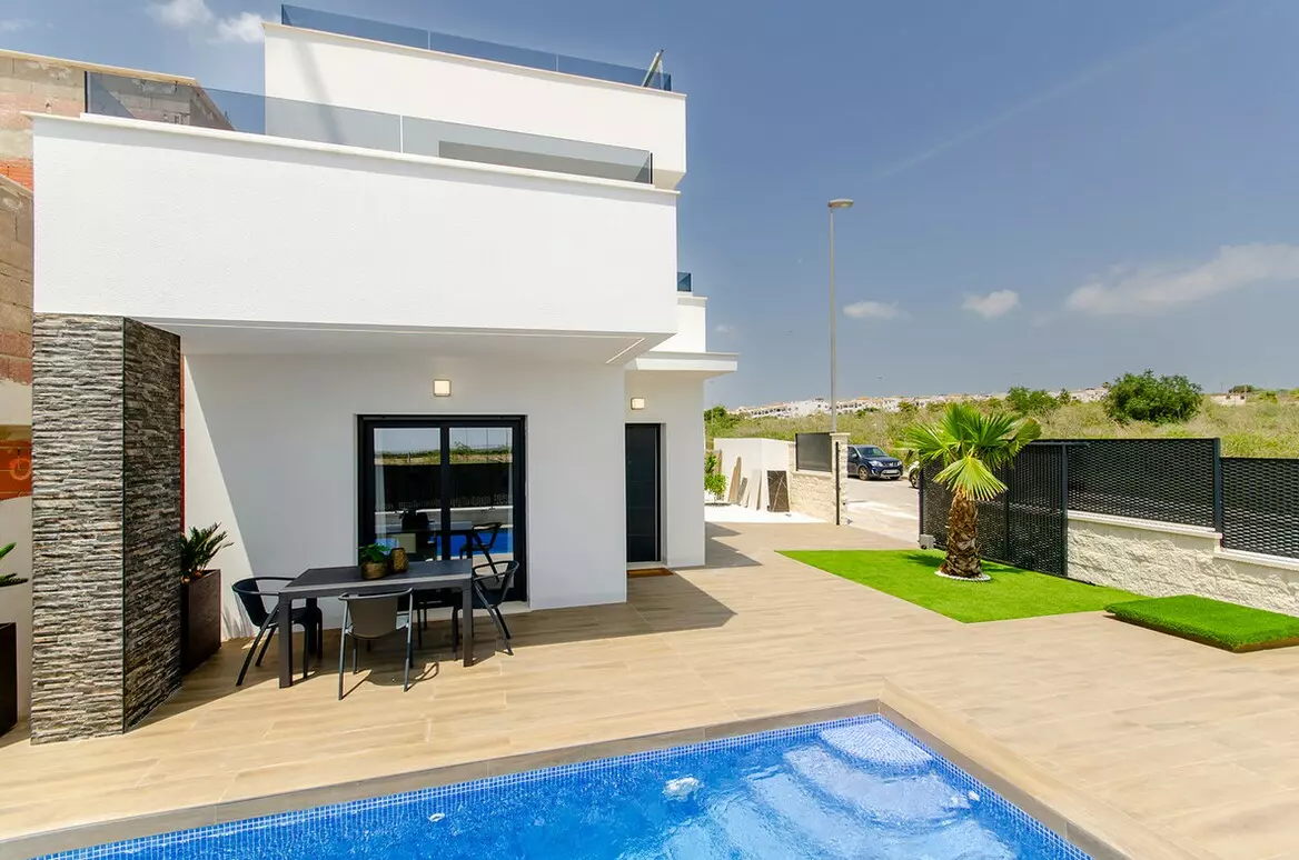 3-bedroom Villa In Orihuela, Spain (100 M²)