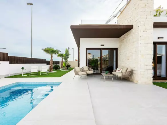 2-bedroom Villa In Orihuela, Spain (73 M²)