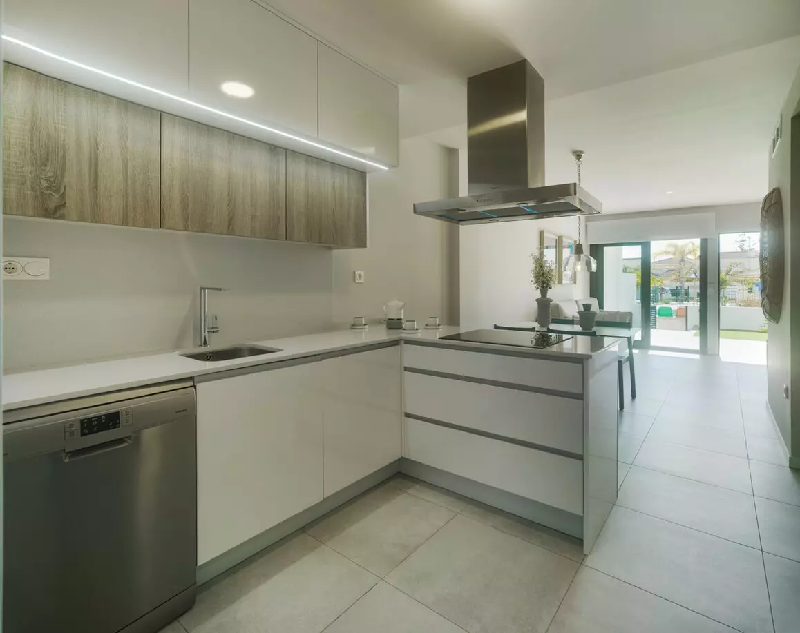 3-bedroom Apartment In Pilar De La Horadada, Spain (102 M²)
