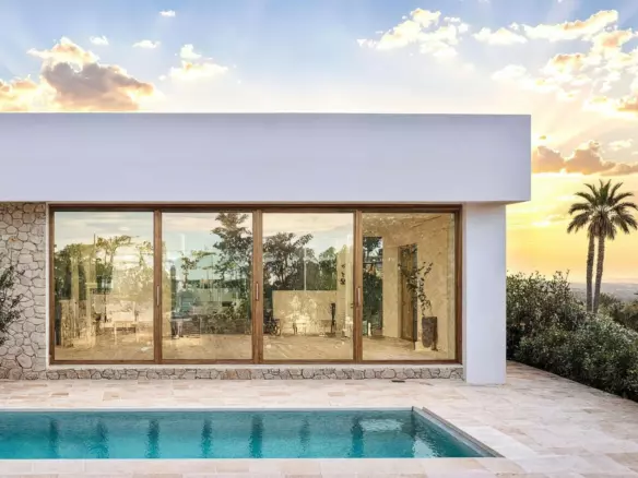 3-bedroom Villa In San Miguel De Salinas, Spain (114 M²)