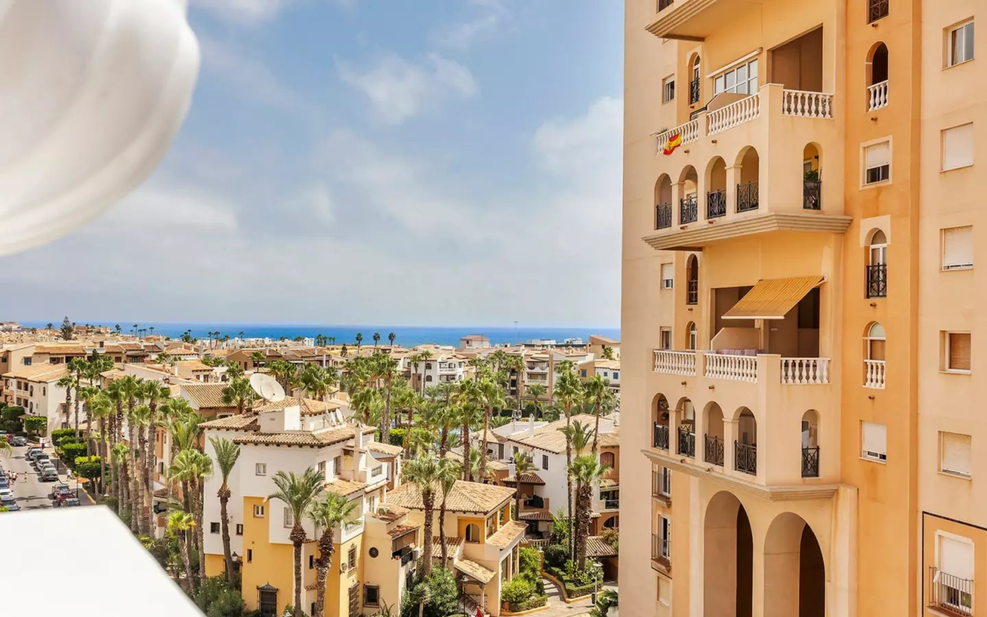 2-bedroom Apartment In Torrevieja, Spain (86 M²)