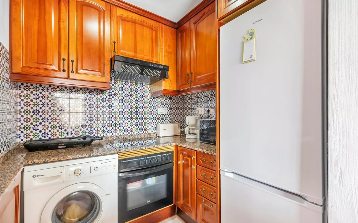 2-bedroom Apartment In Torrevieja, Spain (86 M²)