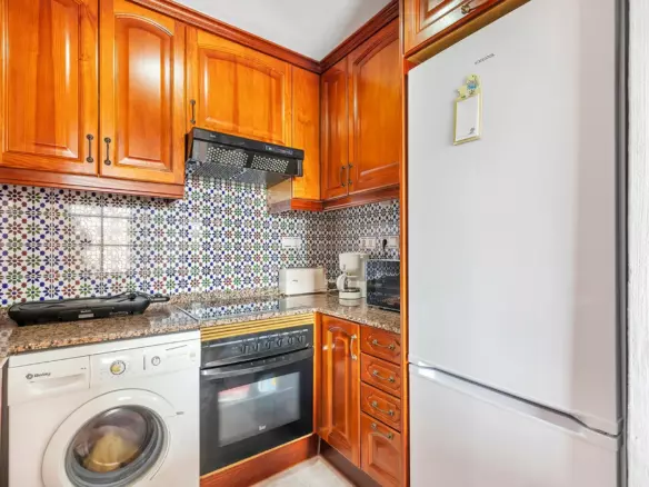 2-bedroom Apartment In Torrevieja, Spain (86 M²)