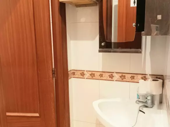 8-bedroom Commercial Unit In Benidorm, Spain (300 M²)