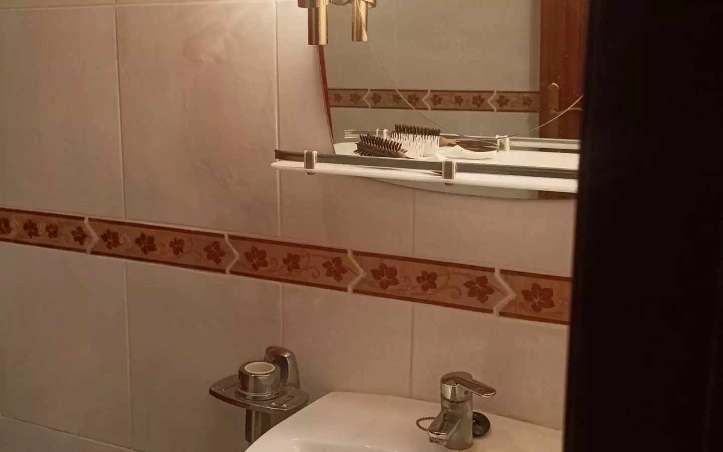 8-bedroom Commercial Unit In Benidorm, Spain (300 M²)