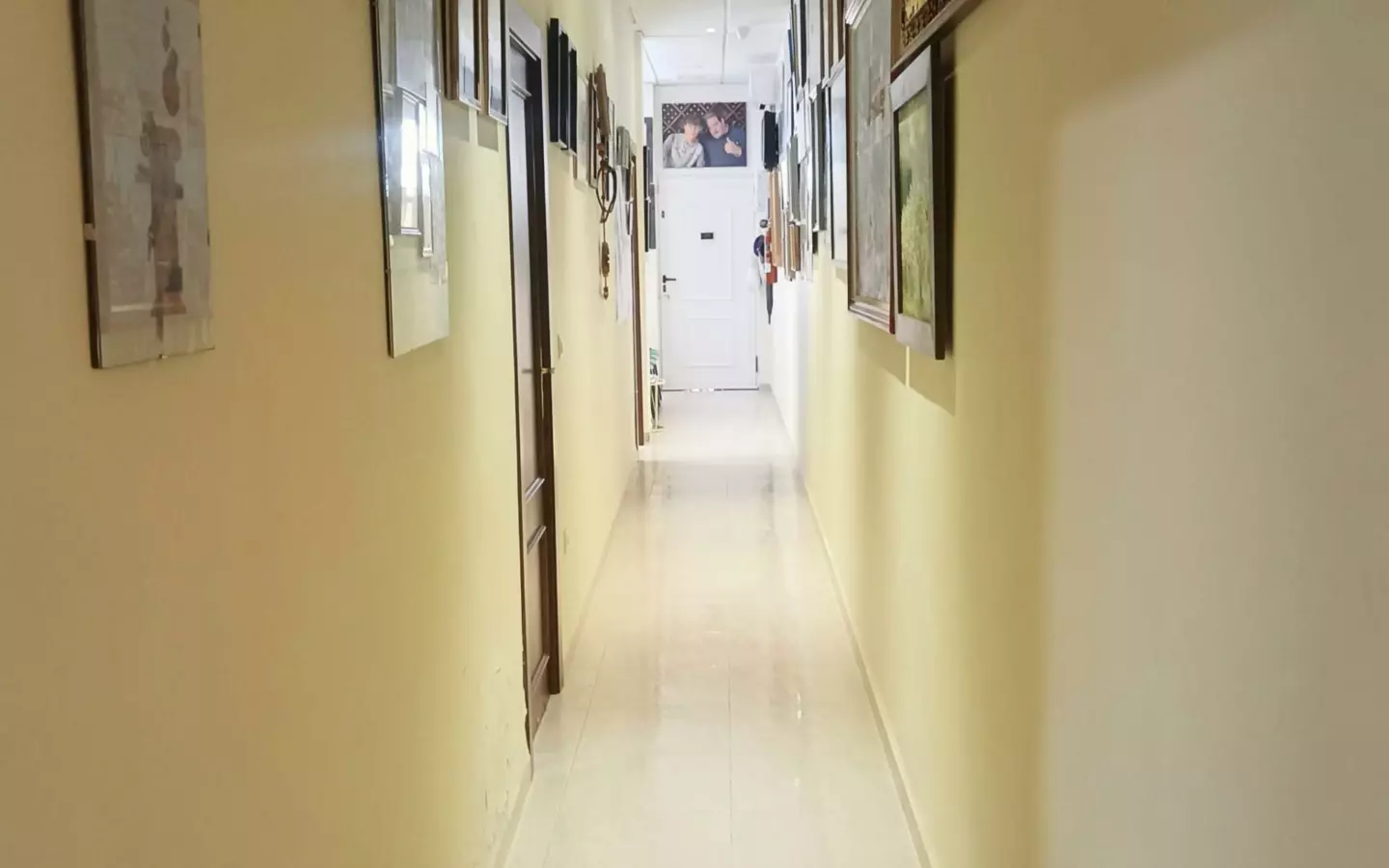 8-bedroom Commercial Unit In Benidorm, Spain (300 M²)