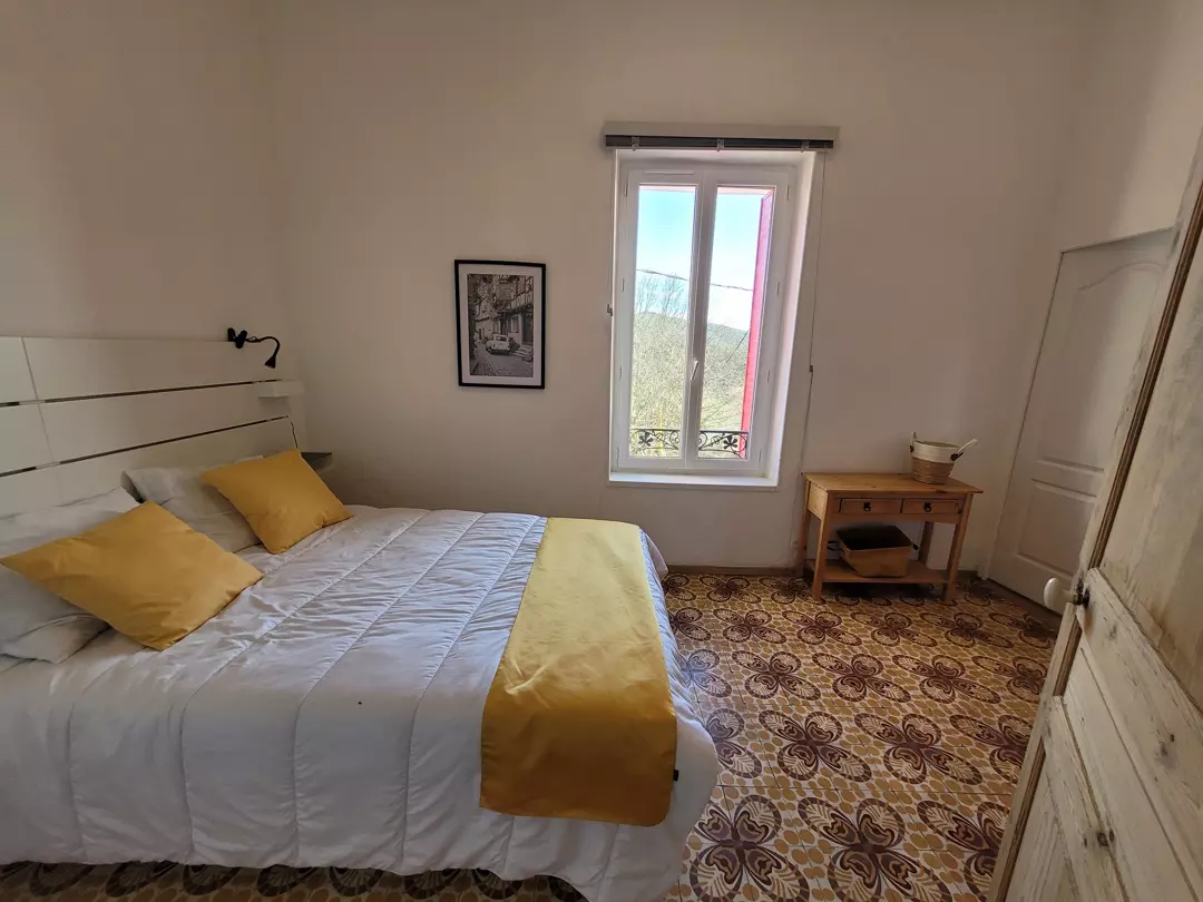 7-bedroom House In Faugeres, France (250 M²)