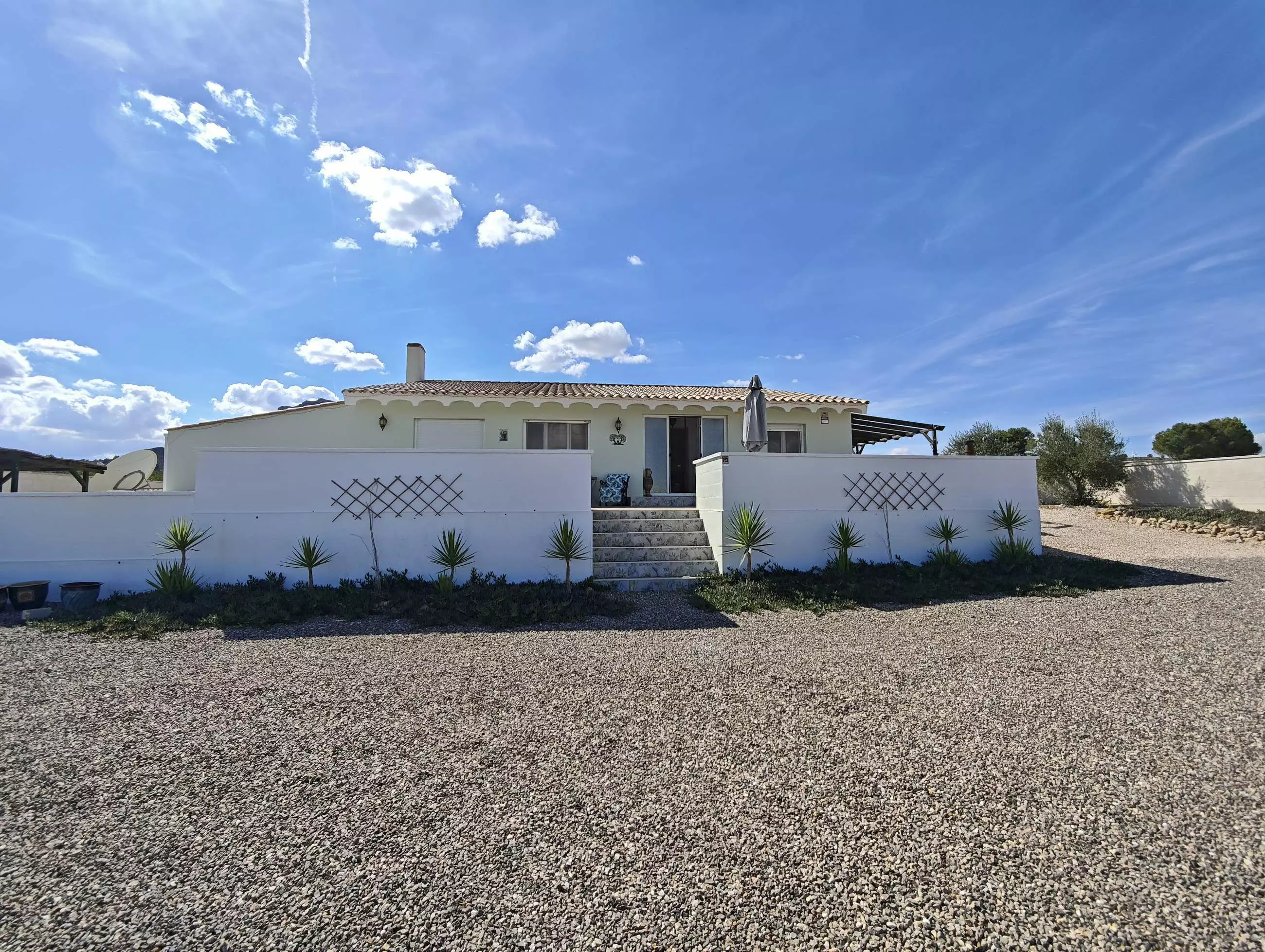 4-bedroom Country House In Caudete, Spain (210 M²)