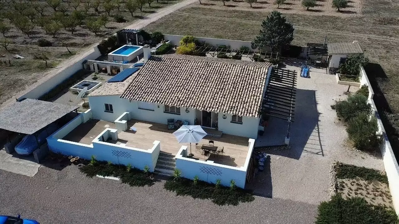 4-bedroom Country House In Caudete, Spain (210 M²)