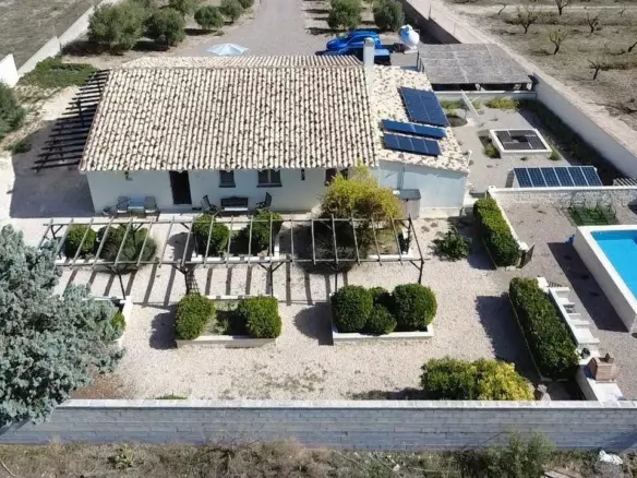 4-bedroom Country House In Caudete, Spain (210 M²)