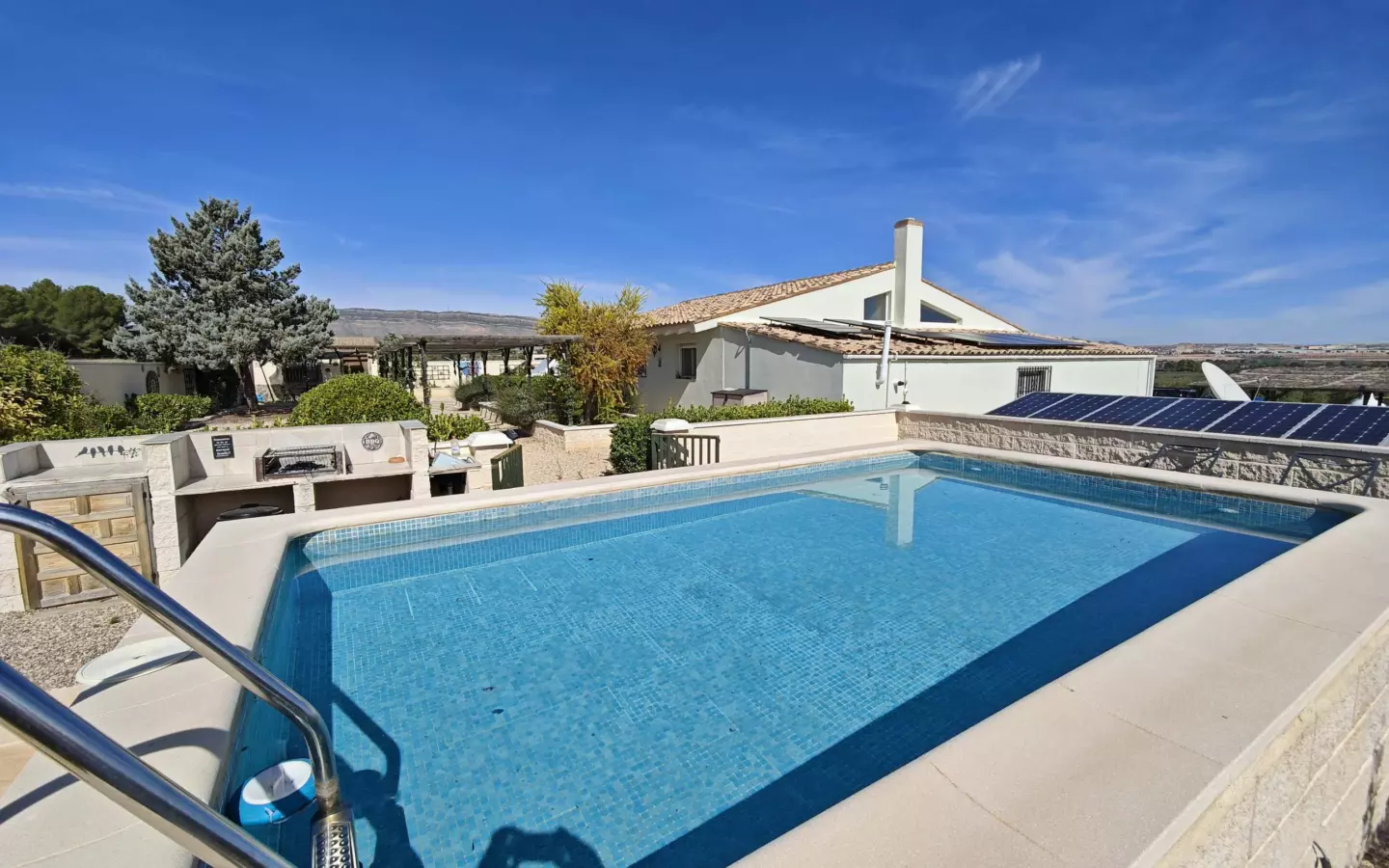 4-bedroom Country House In Caudete, Spain (210 M²)