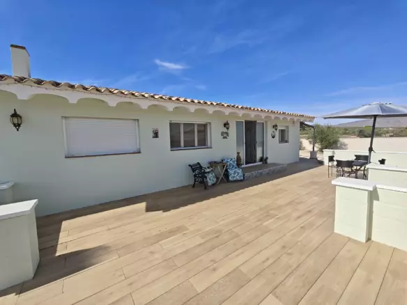 4-bedroom Country House In Caudete, Spain (210 M²)