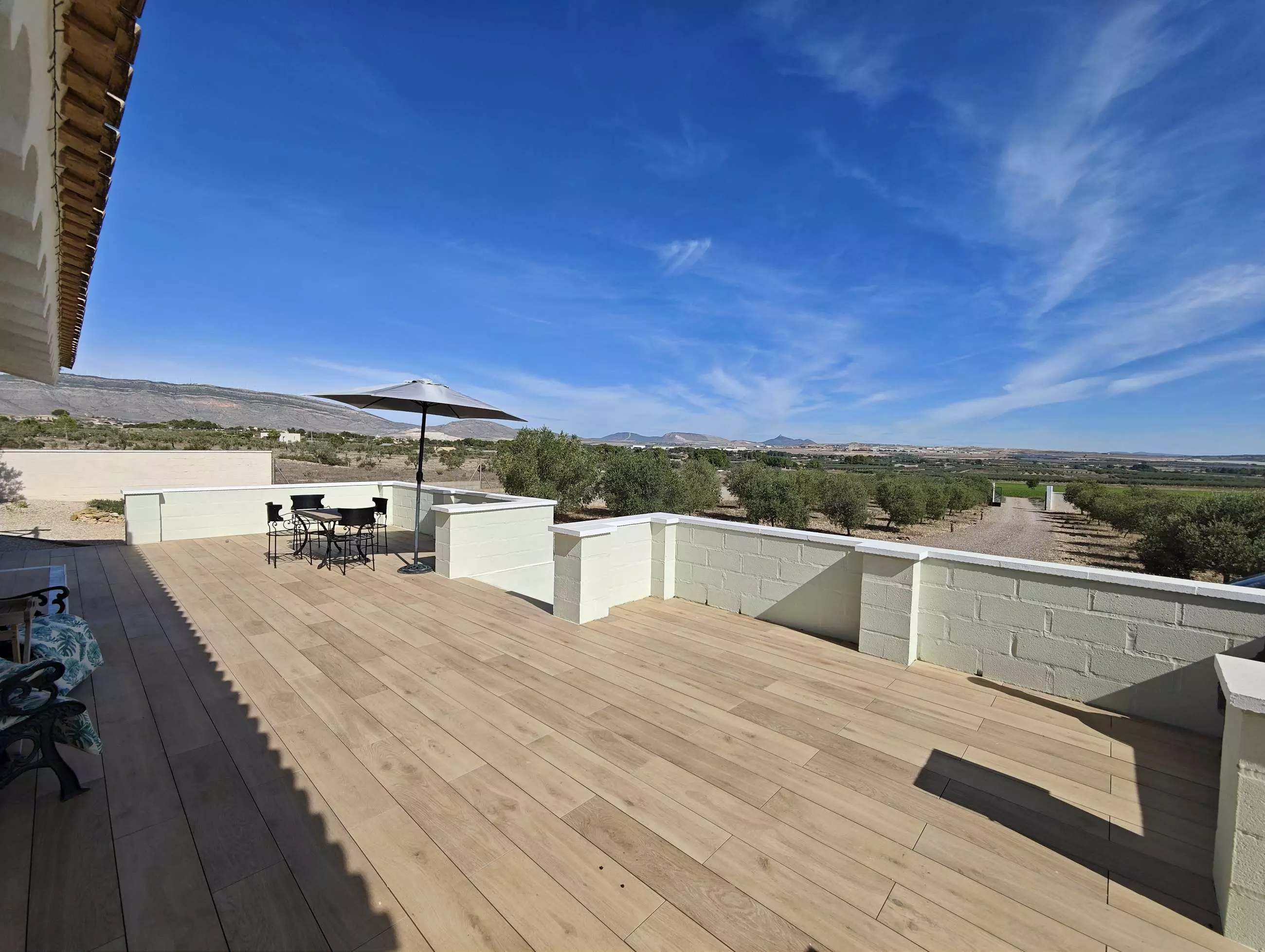 4-bedroom Country House In Caudete, Spain (210 M²)