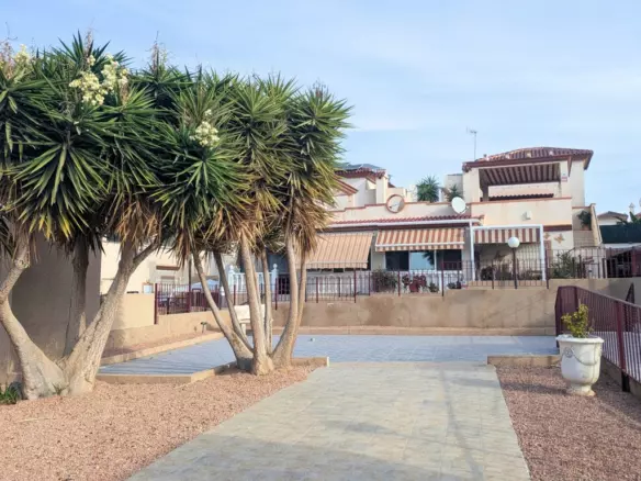 2-bedroom Quad House In San Fulgencio, Spain (55 M²)