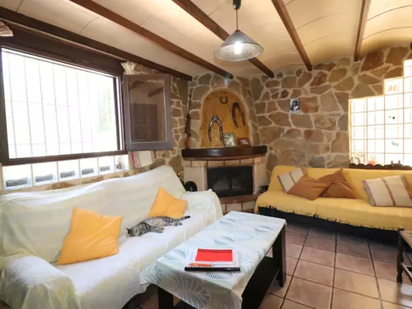 5-bedroom Villa In Algorfa, Spain (122 M²)