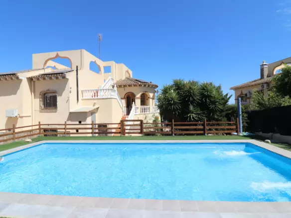 5-bedroom Villa In Algorfa, Spain (122 M²)