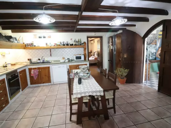 5-bedroom Villa In Algorfa, Spain (122 M²)