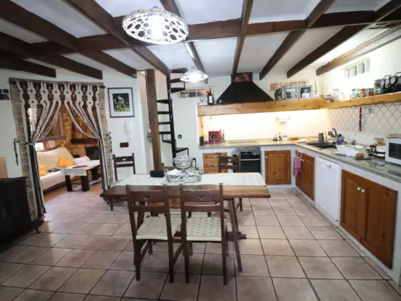 5-bedroom Villa In Algorfa, Spain (122 M²)