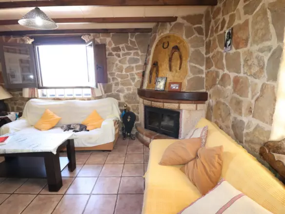5-bedroom Villa In Algorfa, Spain (122 M²)