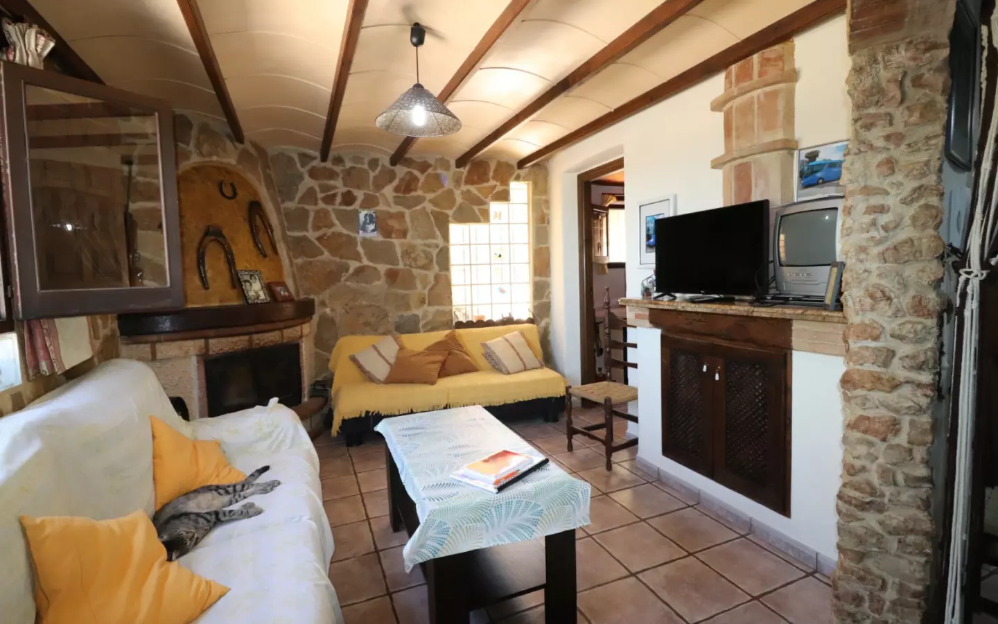 5-bedroom Villa In Algorfa, Spain (122 M²)