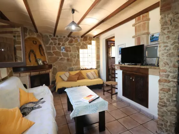 5-bedroom Villa In Algorfa, Spain (122 M²)