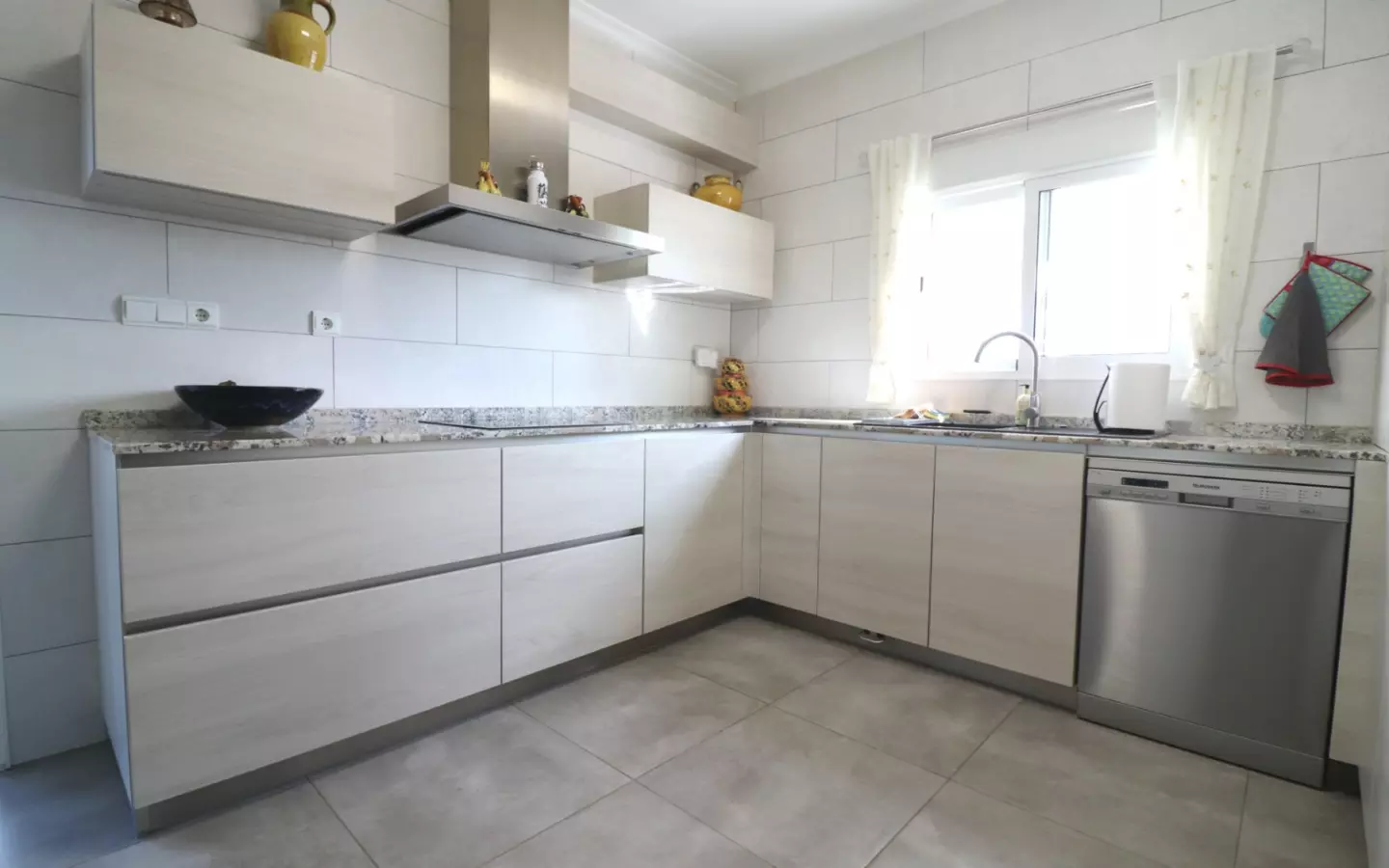 3-bedroom Country House In Orihuela, Spain (138 M²)