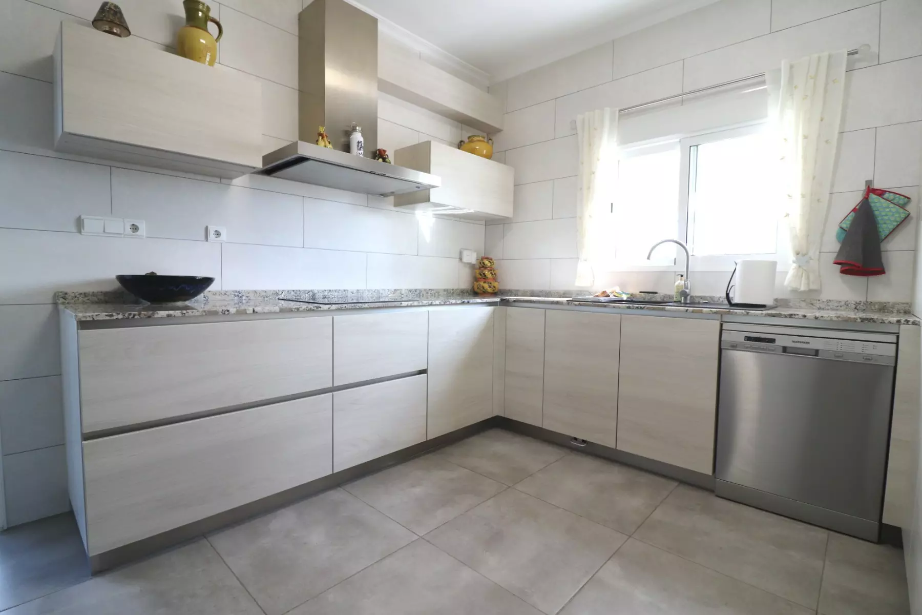 3-bedroom Country House In Orihuela, Spain (138 M²)