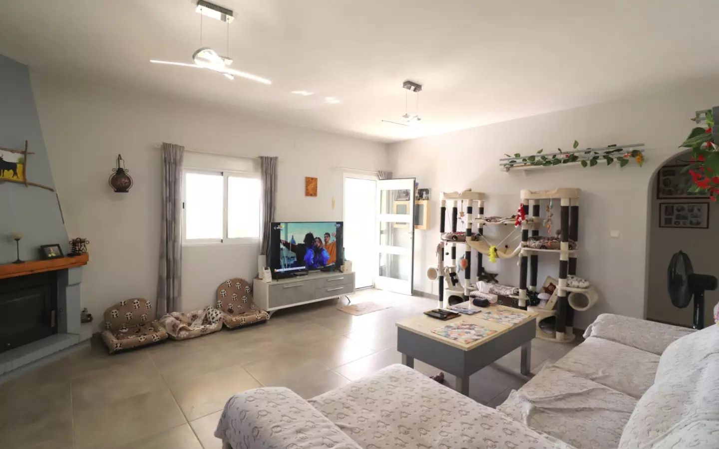 3-bedroom Country House In Orihuela, Spain (138 M²)