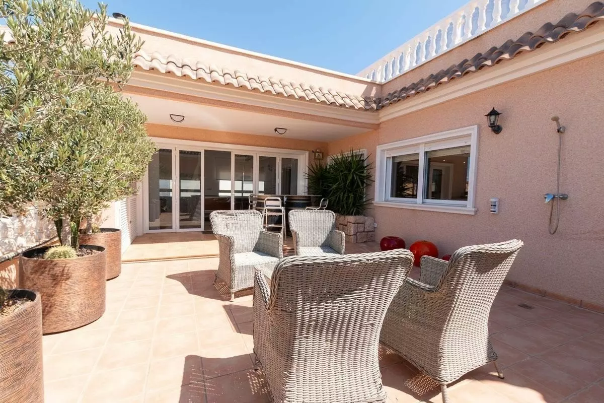 3-bedroom Apartment In Orihuela Costa, Spain (110 M²)