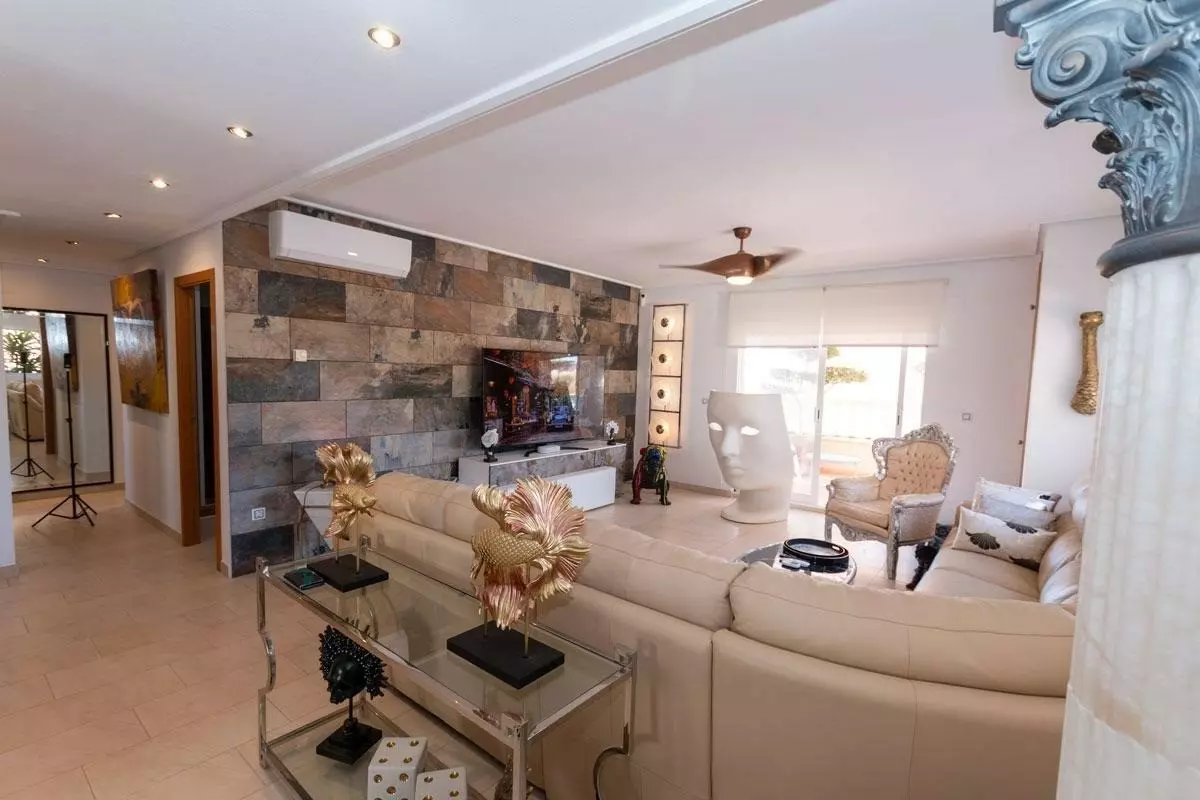 3-bedroom Apartment In Orihuela Costa, Spain (110 M²)