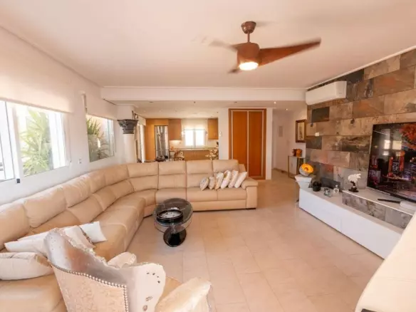 3-bedroom Apartment In Orihuela Costa, Spain (110 M²)