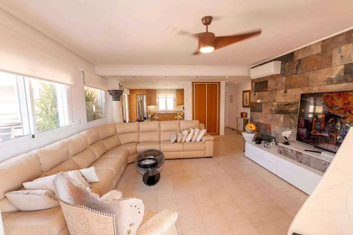 3-bedroom Apartment In Orihuela Costa, Spain (110 M²)