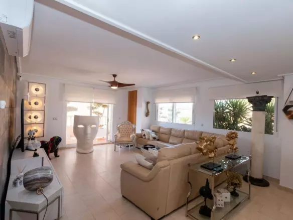 3-bedroom Apartment In Orihuela Costa, Spain (110 M²)