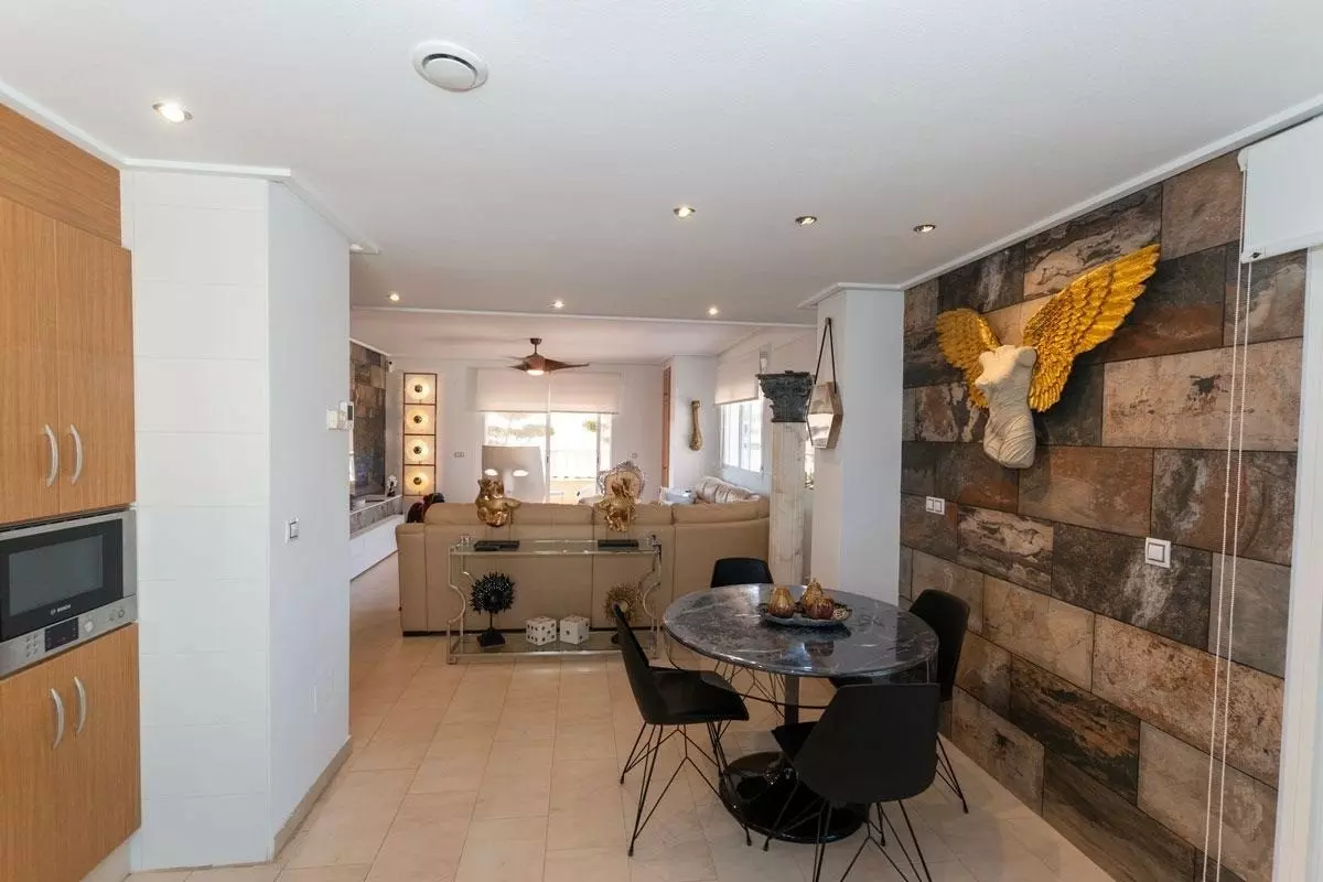3-bedroom Apartment In Orihuela Costa, Spain (110 M²)