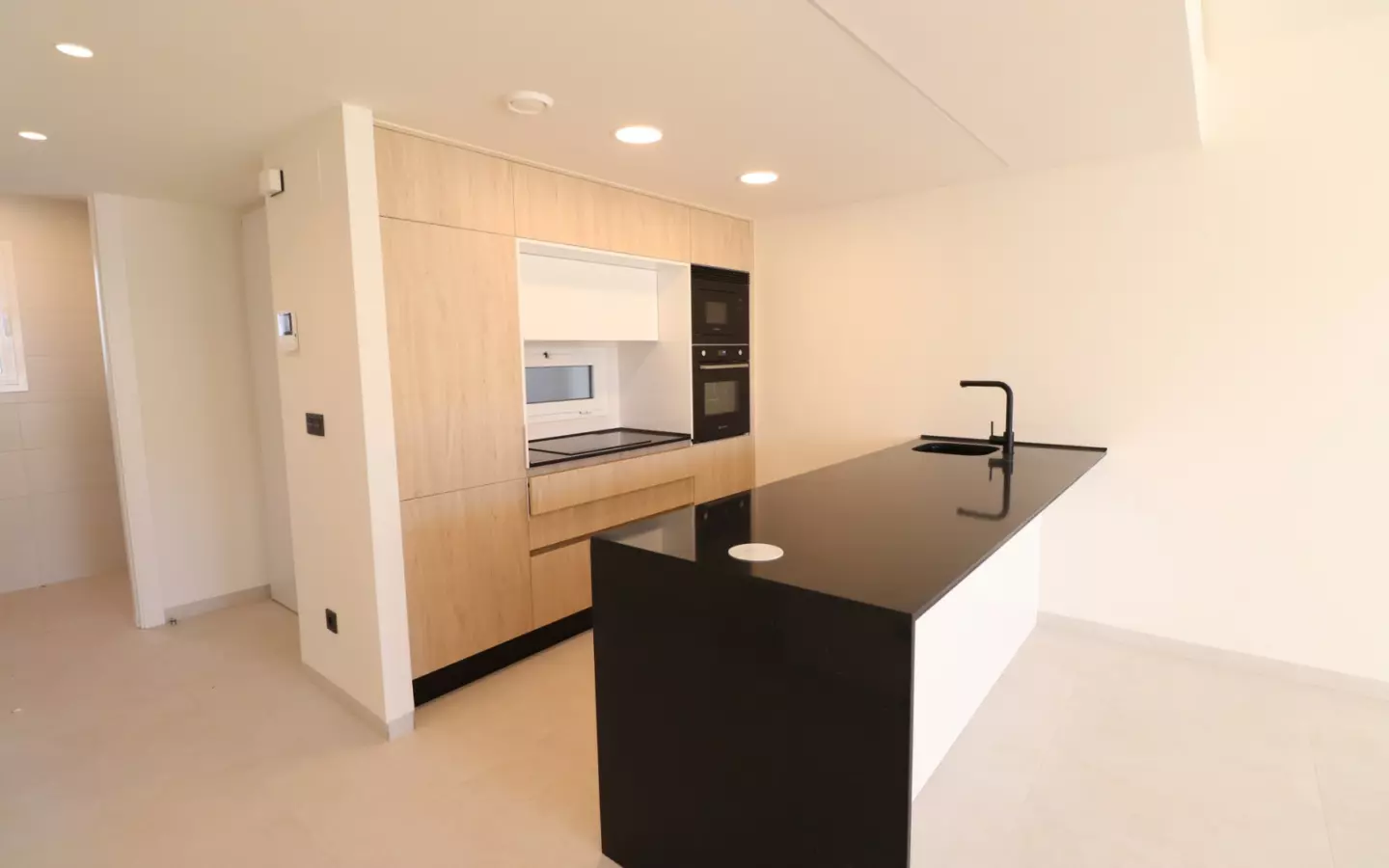 2-bedroom Apartment In Guardamar Del Segura, Spain (88 M²)