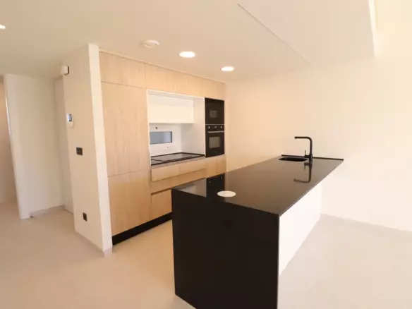 2-bedroom Apartment In Guardamar Del Segura, Spain (88 M²)