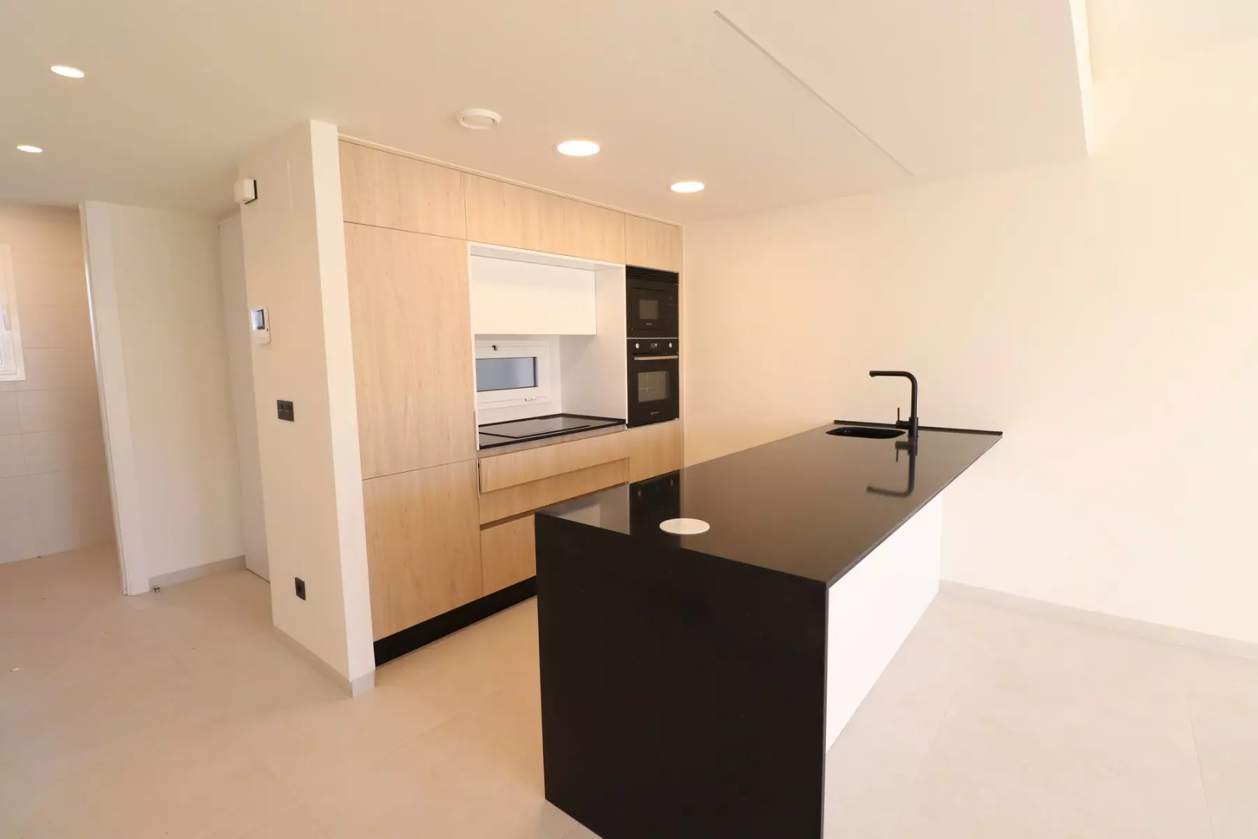 2-bedroom Apartment In Guardamar Del Segura, Spain (88 M²)