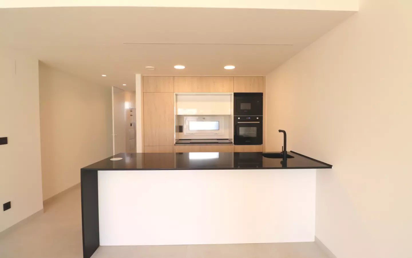 2-bedroom Apartment In Guardamar Del Segura, Spain (88 M²)