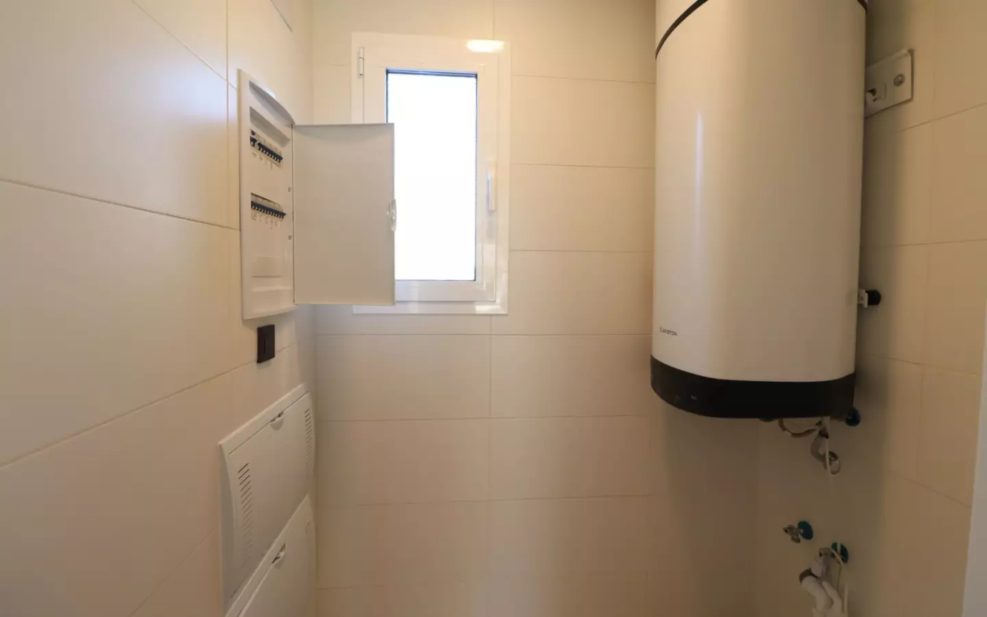 2-bedroom Apartment In Guardamar Del Segura, Spain (88 M²)