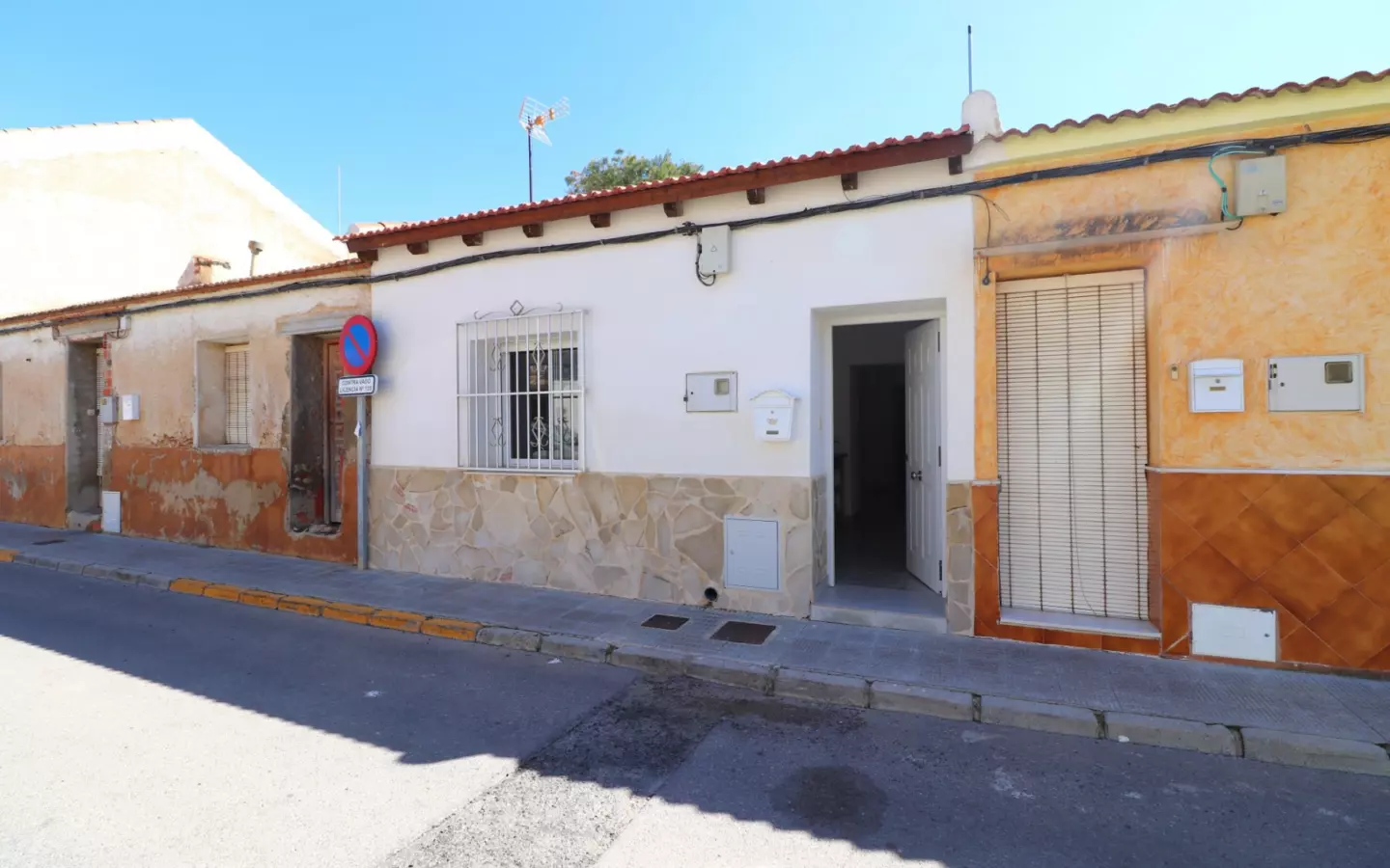 2-bedroom Bungalow In Benijofar, Spain (66 M²)