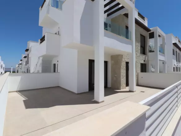 3-bedroom Apartment In Torrevieja, Spain (70 M²)