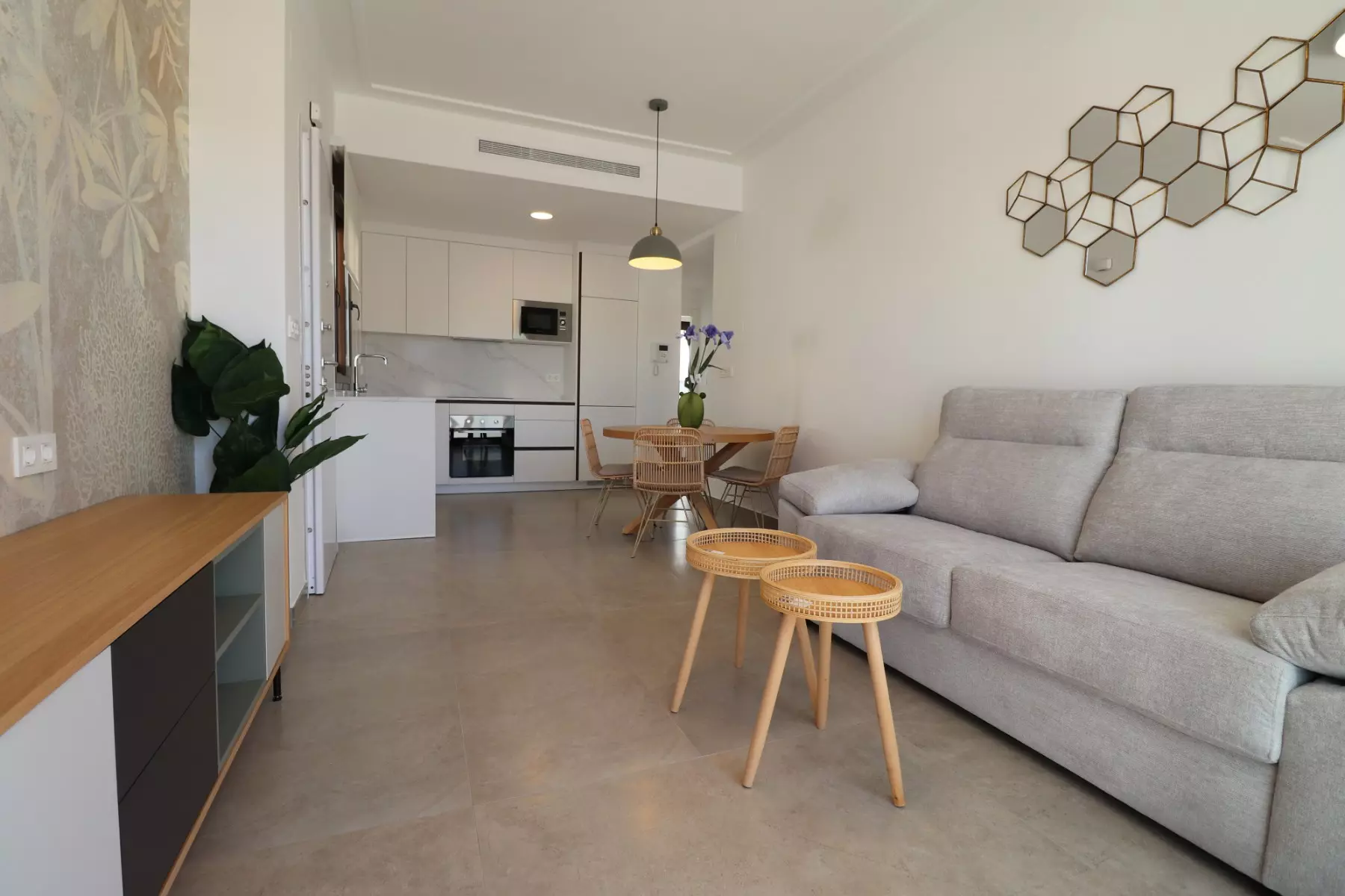 3-bedroom Apartment In Torrevieja, Spain (70 M²)